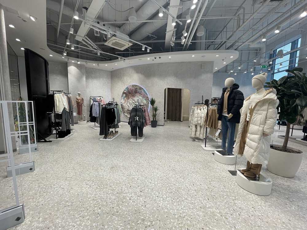 Магазин YOLLO, 600 м², ТРЦ Авиапарк